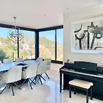 Spaces Sea View Villa- 6 Bedrooms, 5 Bathrooms, 2 Private Pools, Near Center Sitges