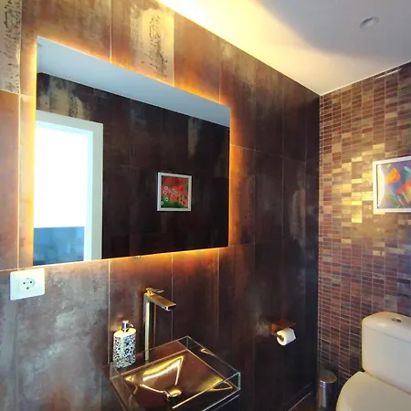 Spaces Sea View Villa- 6 Bedrooms, 5 Bathrooms, 2 Private Pools, Near Center Villa *