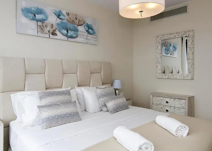 Spaces Sea View Villa- 6 Bedrooms, 5 Bathrooms, 2 Private Pools, Near Center