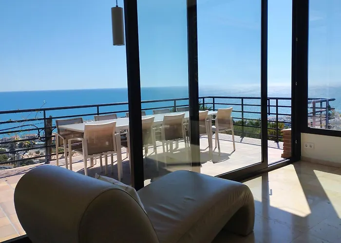 Villa Spaces Sea View Villa- 6 Bedrooms, 5 Bathrooms, 2 Private Pools, Near Center *