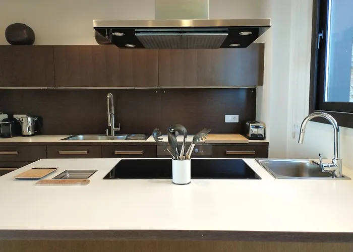 Spaces Sea View Villa- 6 Bedrooms, 5 Bathrooms, 2 Private Pools, Near Center Villa