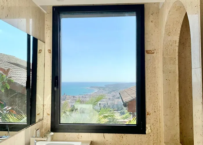 Villa Spaces Sea View Villa- 6 Bedrooms, 5 Bathrooms, 2 Private Pools, Near Center Sitges