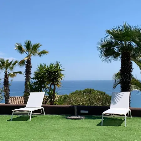 Spaces Sea View Villa- 6 Bedrooms, 5 Bathrooms, 2 Private Pools, Near Center Villa *