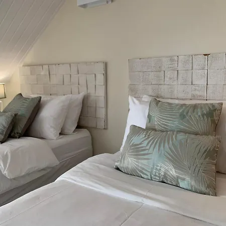 Spaces Sea View Villa- 6 Bedrooms, 5 Bathrooms, 2 Private Pools, Near Center *