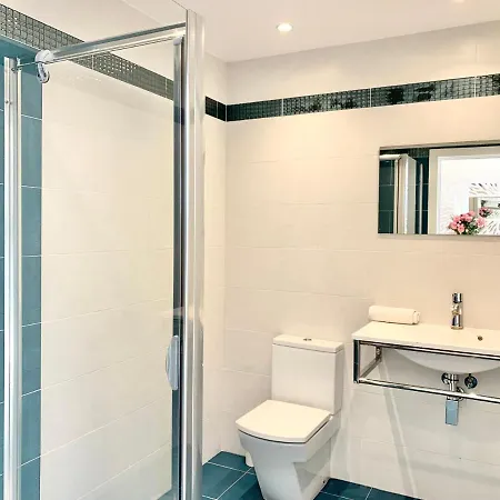 Spaces Sea View Villa- 6 Bedrooms, 5 Bathrooms, 2 Private Pools, Near Center