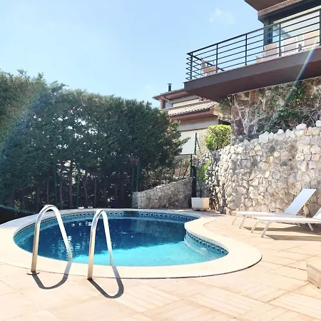 Spaces Sea View Villa- 6 Bedrooms, 5 Bathrooms, 2 Private Pools, Near Center * Sitges