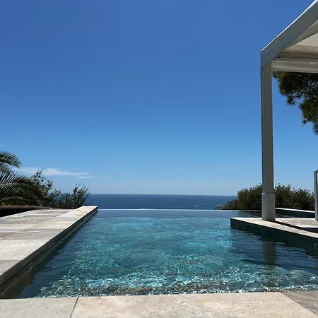 Vila Spaces Stunning Sea View Villa, 2 Pools, Bbq