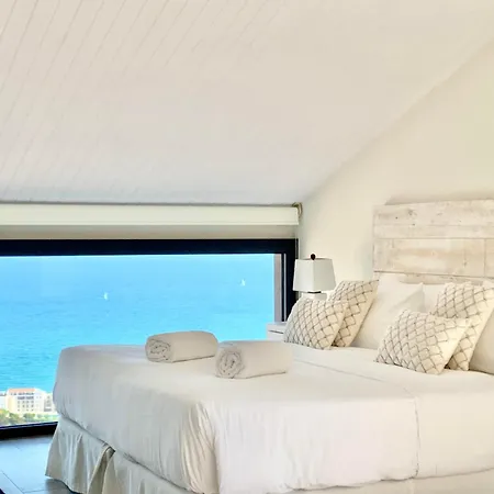 Spaces Sea View Villa- 6 Bedrooms, 5 Bathrooms, 2 Private Pools, Near Center