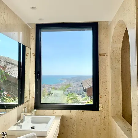 וילה Spaces Sea View Villa- 6 Bedrooms, 5 Bathrooms, 2 Private Pools, Near Center סיטגס