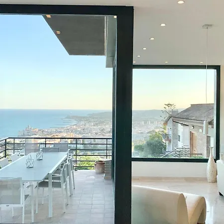 Spaces Stunning Sea View Villa, 2 Pools, Bbq Sitges