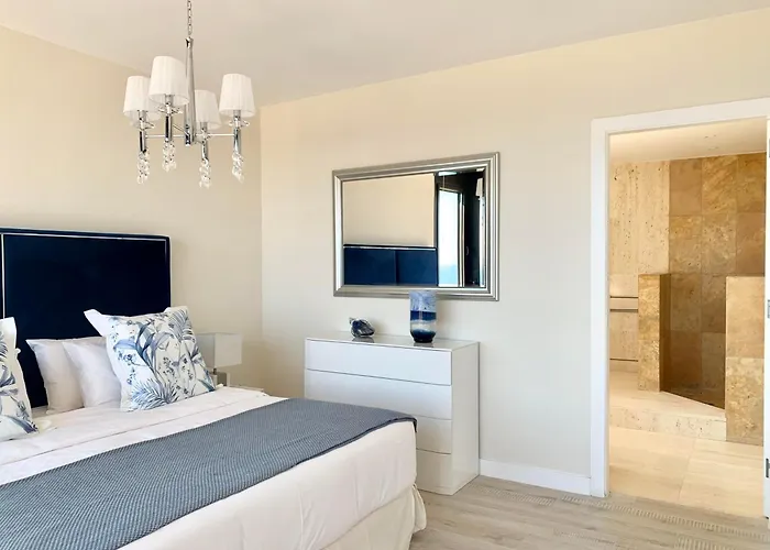 Spaces Sea View Villa- 6 Bedrooms, 5 Bathrooms, 2 Private Pools, Near Center Villa Sitges