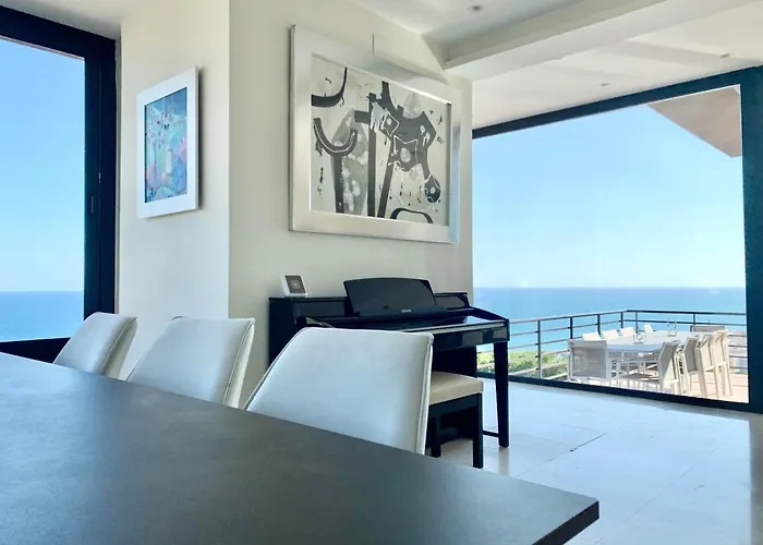 Spaces Sea View Villa- 6 Bedrooms, 5 Bathrooms, 2 Private Pools, Near Center