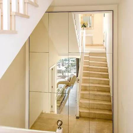 Spaces Sea View Villa- 6 Bedrooms, 5 Bathrooms, 2 Private Pools, Near Center *