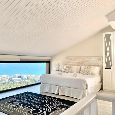 Spaces Sea View Villa- 6 Bedrooms, 5 Bathrooms, 2 Private Pools, Near Center * Сиджес